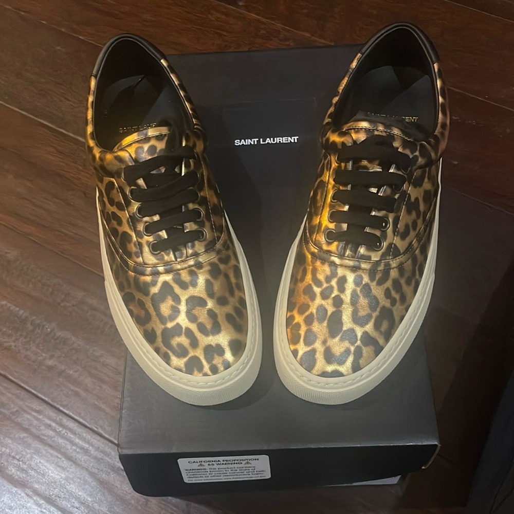 NIB Gorgeous Metallic-Like Saint Laurent Leopard Sneakers
